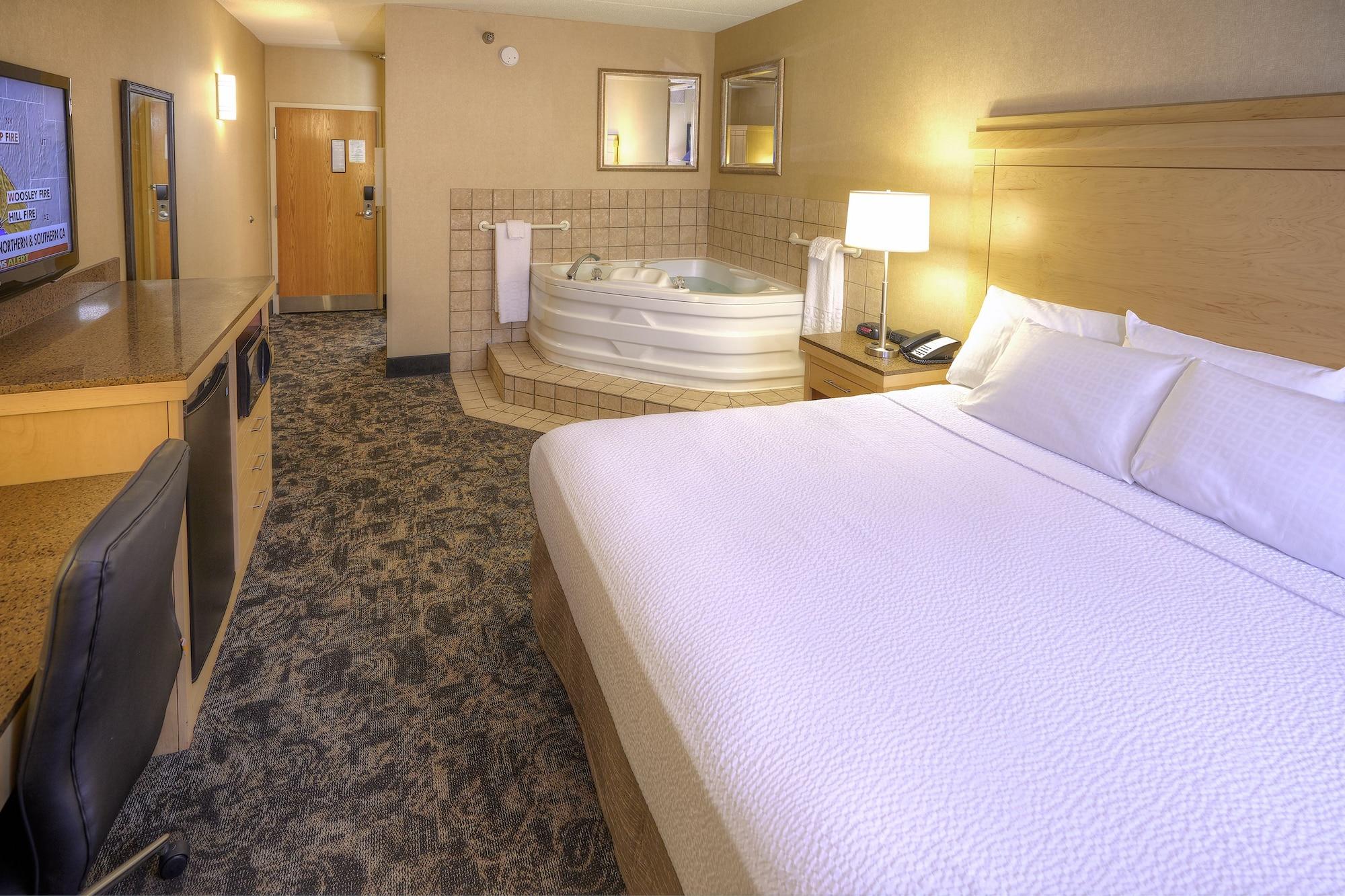 Livinn Hotel Cincinnati North/ Шаронвилл Экстерьер фото