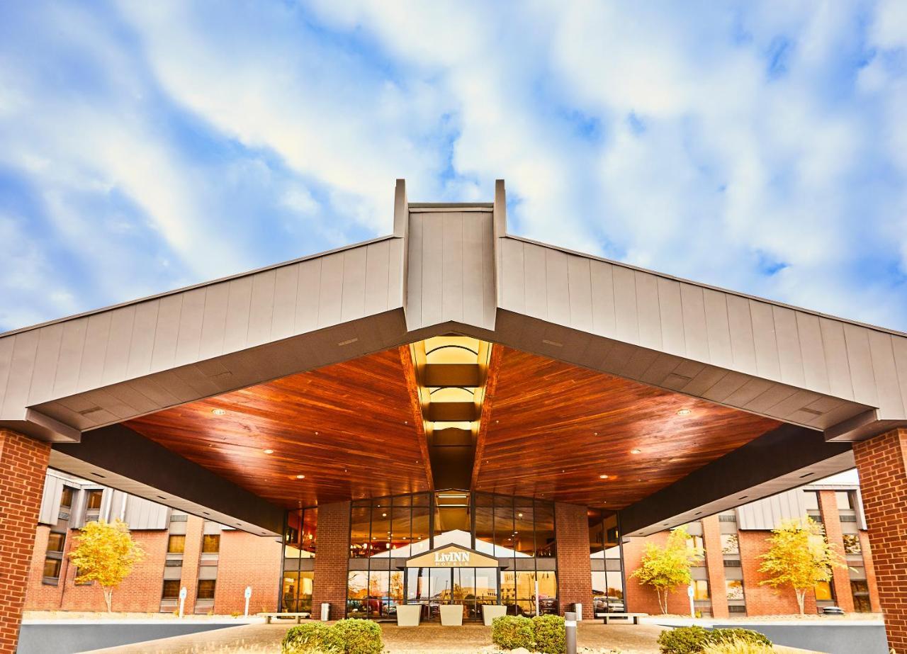 Livinn Hotel Cincinnati North/ Шаронвилл Экстерьер фото