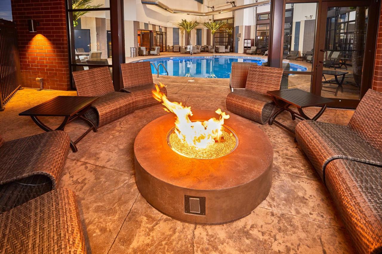 Livinn Hotel Cincinnati North/ Шаронвилл Экстерьер фото